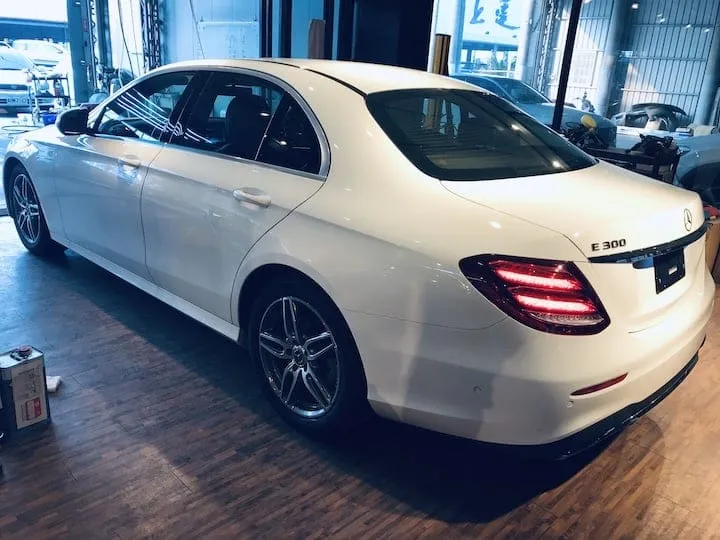 2017/18 Benz(賓士) W213 E300 白 - 6