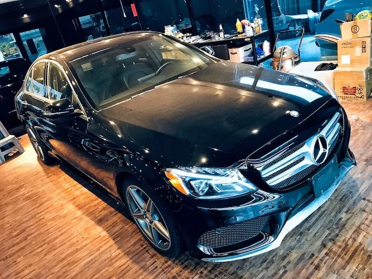 2015/16 Benz(賓士) W205 C300 黑 AMG Line - 2