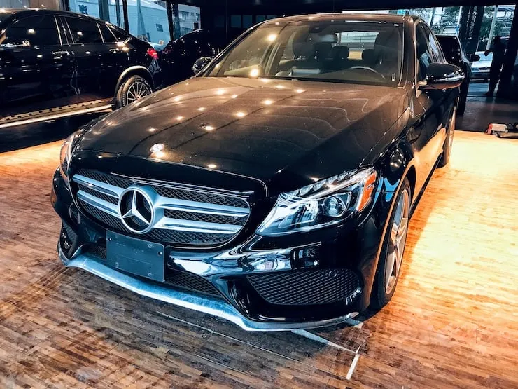 2015/16 Benz(賓士) W205 C300 黑 AMG Line - 3