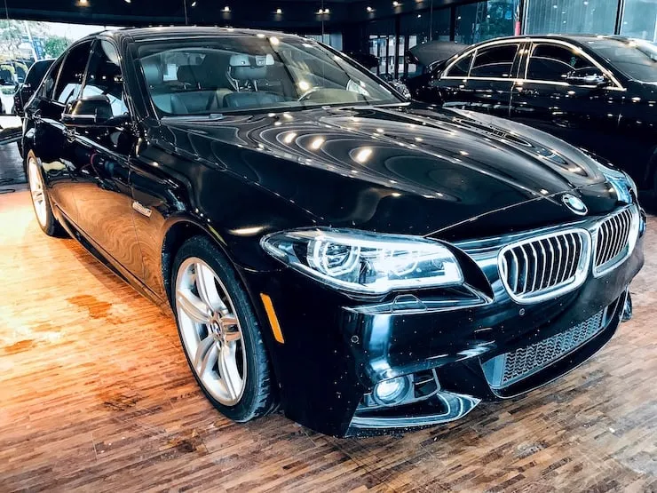 2013/2014 BMW(寶馬) F10 535i 黑 - 2