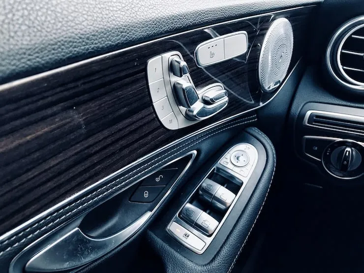 2015 Benz(賓士) W205 C300 黑 - 9