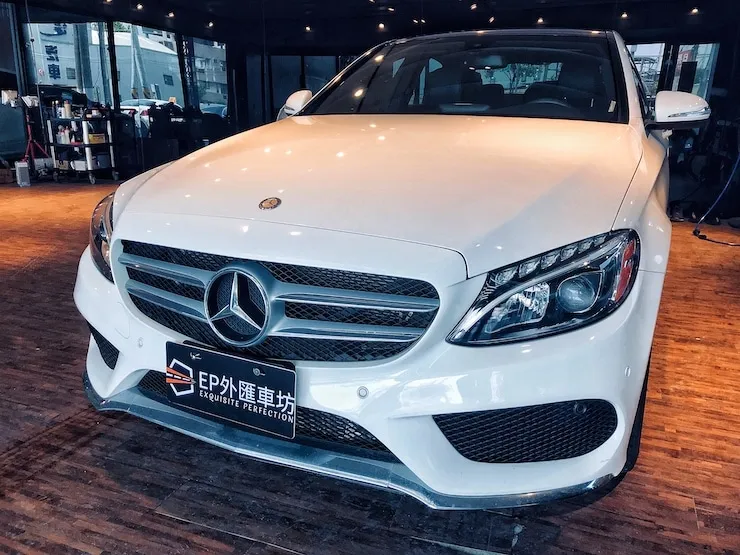 2015/16 Benz(賓士) W205 C300 AMG Line 白 - 2