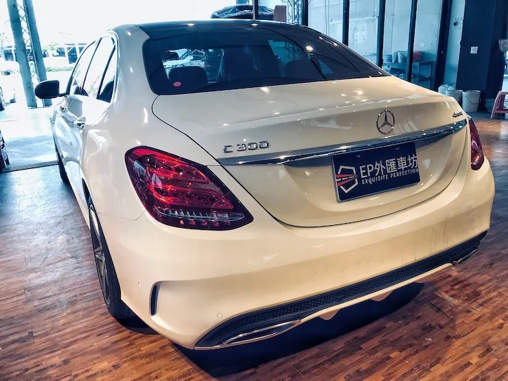 2015/16 Benz(賓士) W205 C300 AMG Line 白 - 3