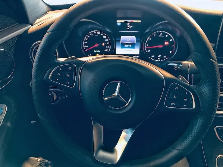 2015/16 Benz(賓士) W205 C300 AMG Line 白 - 13