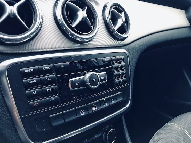 2015 Benz(賓士) X156 GLA200 白 - 11