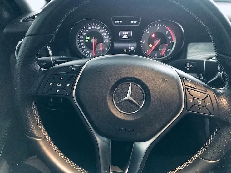 2015 Benz(賓士) X156 GLA200 白 - 8
