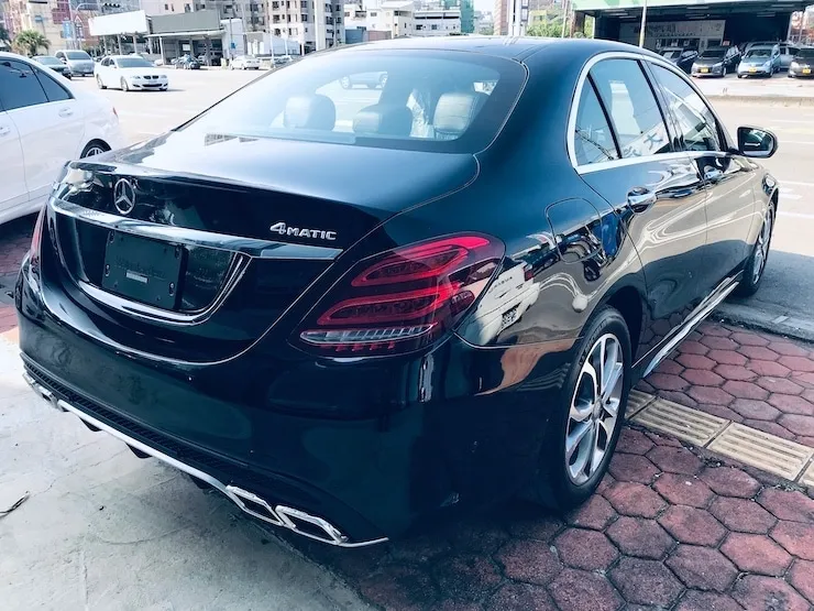 2015 Benz(賓士) W205 C300 C63樣式 黑 - 3