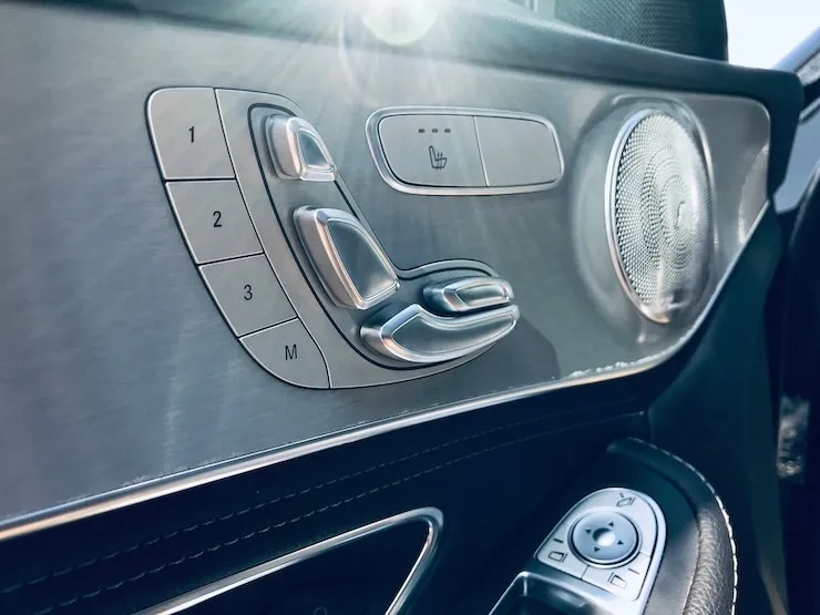 2015 Benz(賓士) W205 C300 C63樣式 黑 - 9