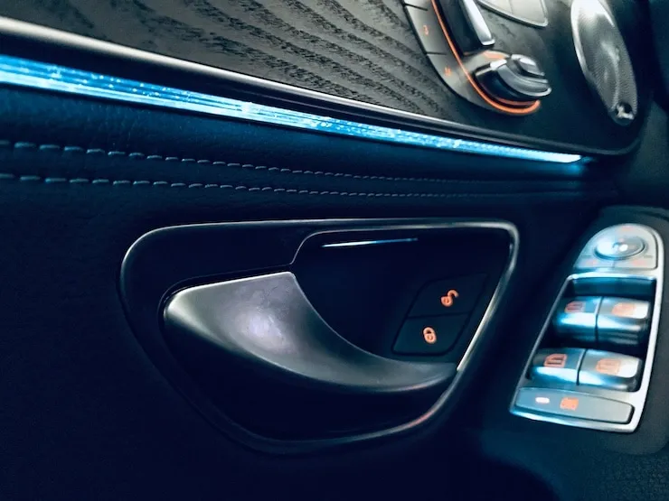 2015 Benz(賓士) W205 C300 黑 AMG Line - 12