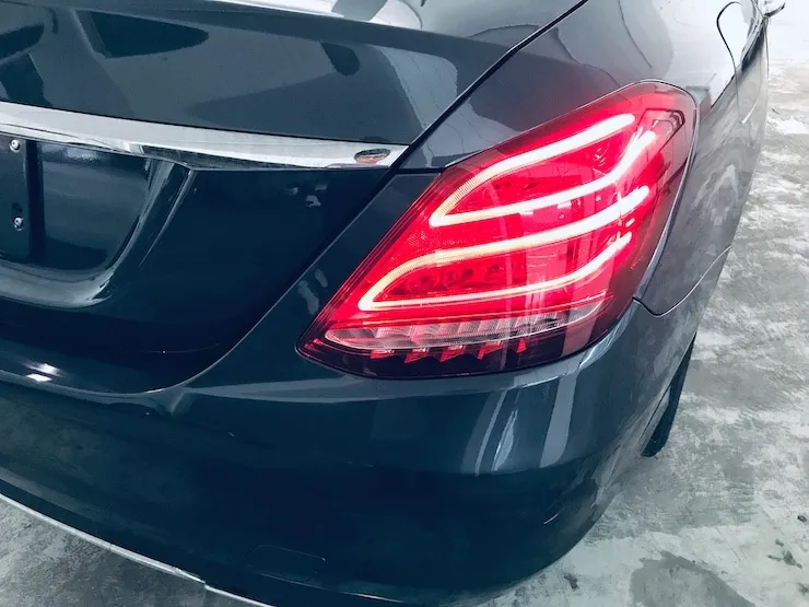 2015 Benz(賓士) W205 C300 科技金屬灰 低里程 - 7