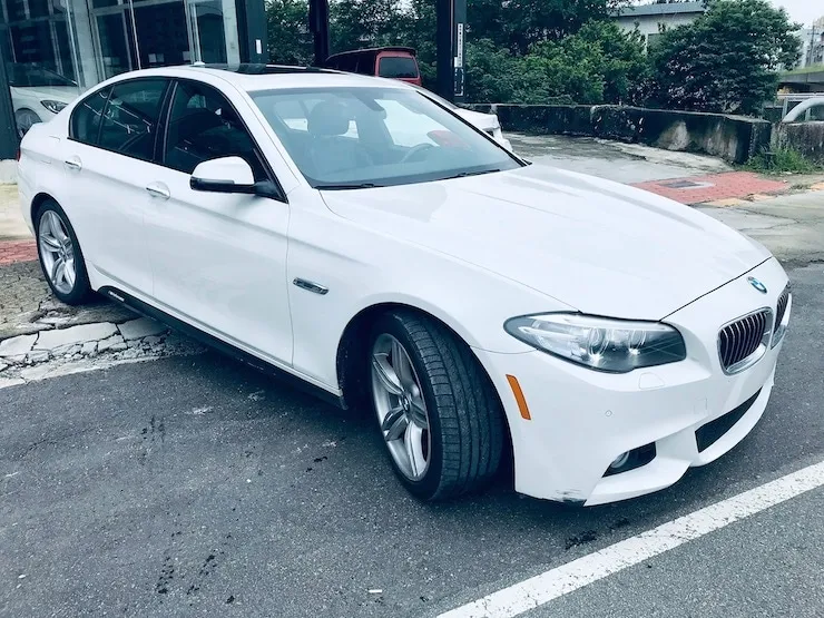 2015 BMW(寶馬) F10 535i 白 M-SPORT套件