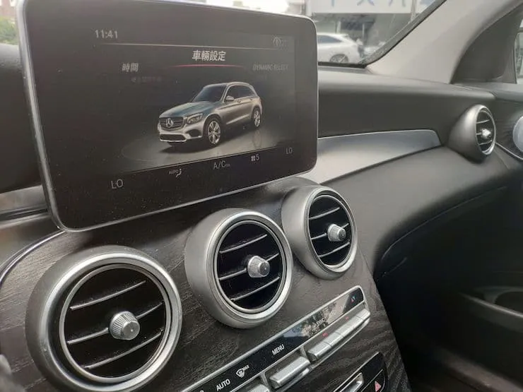 2016 Benz(賓士) X253 GLC300 4MATIC 黑 + 黑梣木飾板 - 10