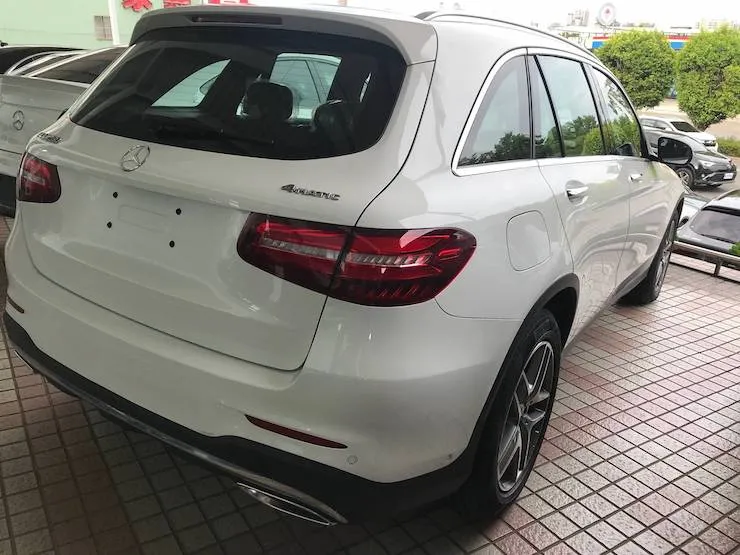 2018 Benz 賓士 X253 GLC250 4MATIC AMG LINE 23P 白 外匯全新車 - 2