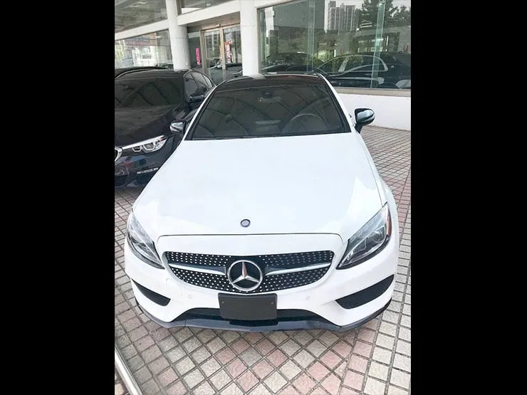 2016/17 Benz(賓士) W205 C300 4MATIC 雙門 白 AMG 黑梣木 - 2