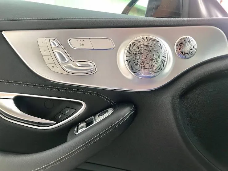 2016/17 Benz(賓士) W205 C300 4MATIC 雙門 白 AMG 黑梣木 - 11