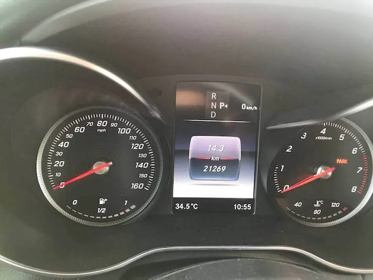2016/17 Benz(賓士) W205 C300 4MATIC 雙門 白 AMG 黑梣木 - 14