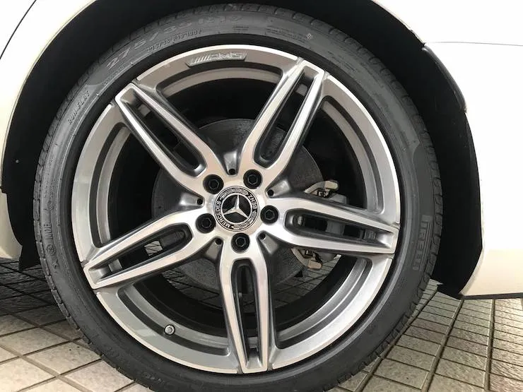 2018/19 Benz(賓士) W213 E350 EQ BOOST AMG LINE 白 - 5