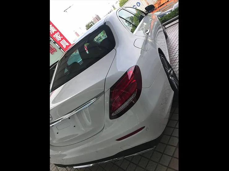 2018/19 Benz(賓士) W213 E350 EQ BOOST AMG LINE 白 - 3