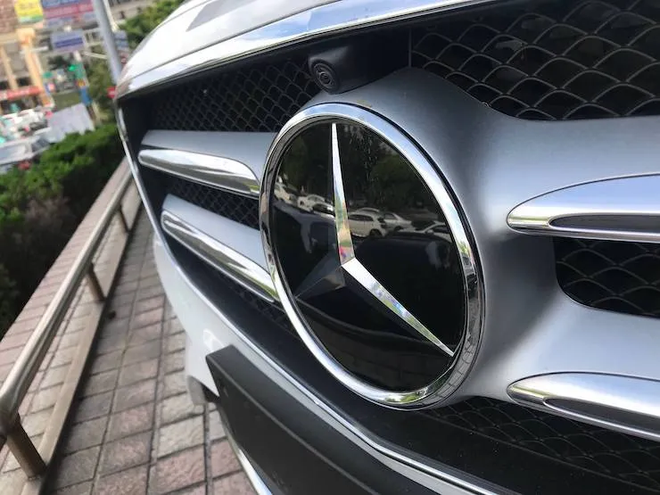 2018/19 Benz(賓士) W213 E350 EQ BOOST AMG LINE 白 - 2