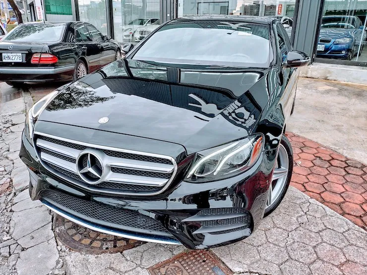 2016/17 Benz(賓士) W213 E300 黑 AMG Line