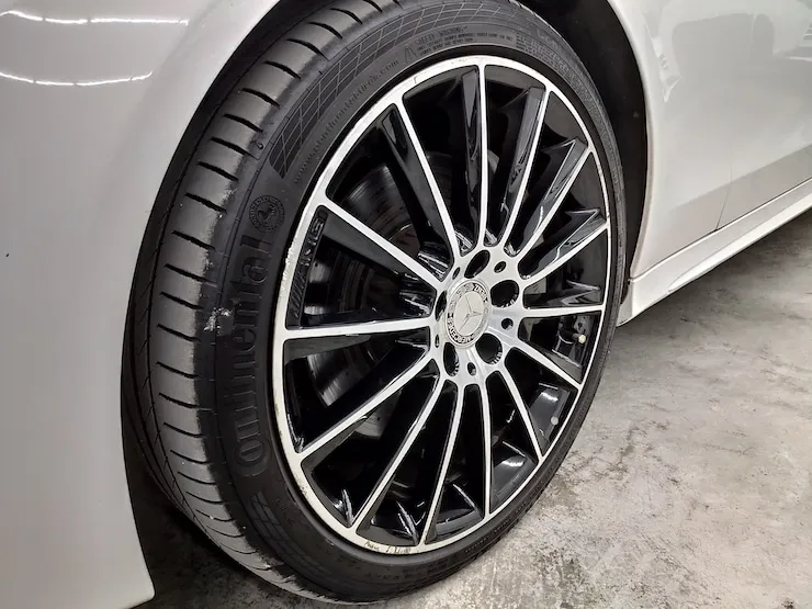 2016 Benz(賓士) W205 C300 白 AMG 黑梣木 19吋鋁圈 - 13