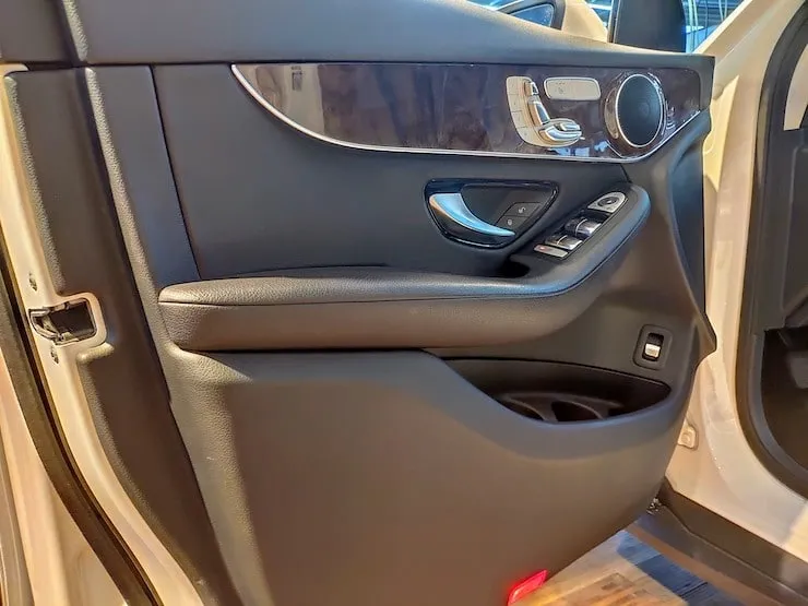 2016 Benz X253 GLC300 4MATIC 白-360環景+自動停車 - 9