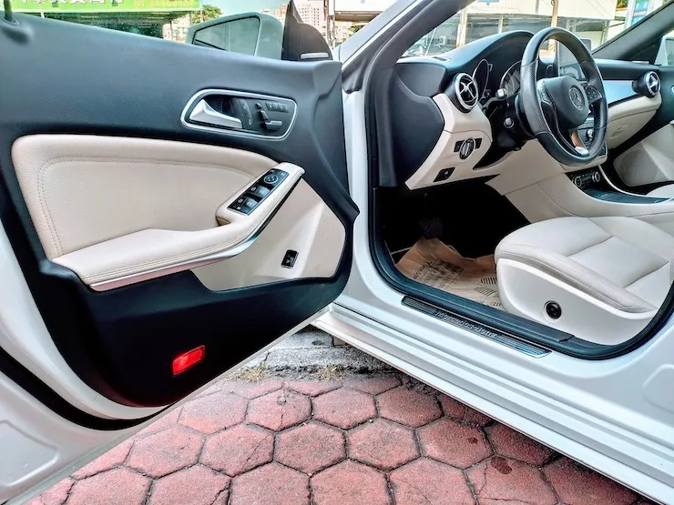 2015 Benz(賓士) C117 CLA250 白 AMG車身造型 + 12色氣氛燈 - 8