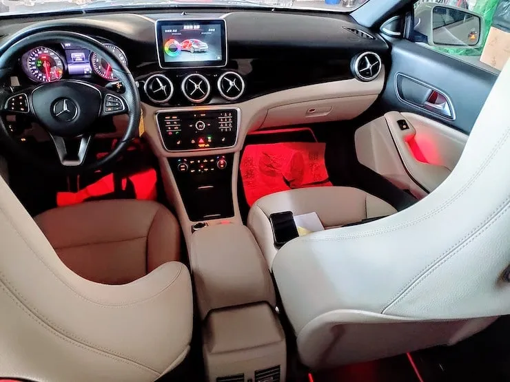 2015 Benz(賓士) C117 CLA250 白 AMG車身造型 + 12色氣氛燈 - 14