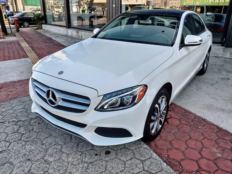 2016 Benz(賓士) W205 C300 白 柏林之音 - 2