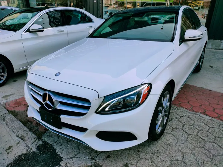 2016 Benz(賓士) W205 C300 白 柏林之音 黑岑木