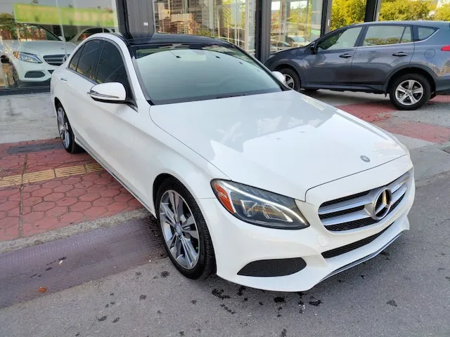 2016 Benz(賓士) W205 C300 白 柏林之音+黑岑木+電尾門