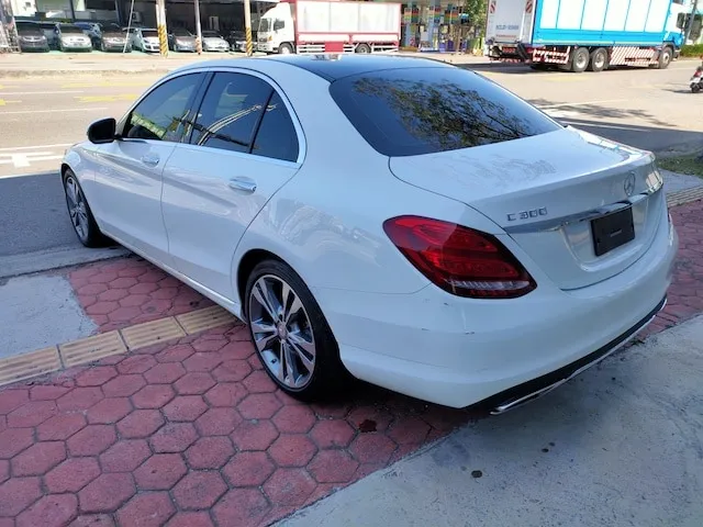 2016 Benz(賓士) W205 C300 白 柏林之音+黑岑木+電尾門 - 4
