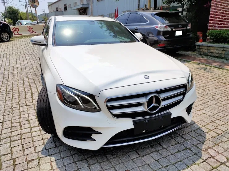 2016/17 Benz(賓士) W213 E300 白 AMG Line 黑梣木飾板