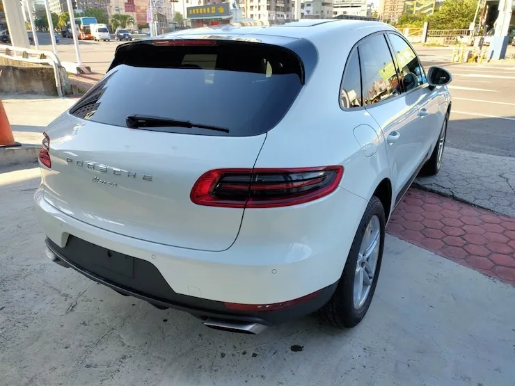 2017 Porsche Macan Lite Package 白 車道偏移警示 + 14向記憶座椅套件 - 3
