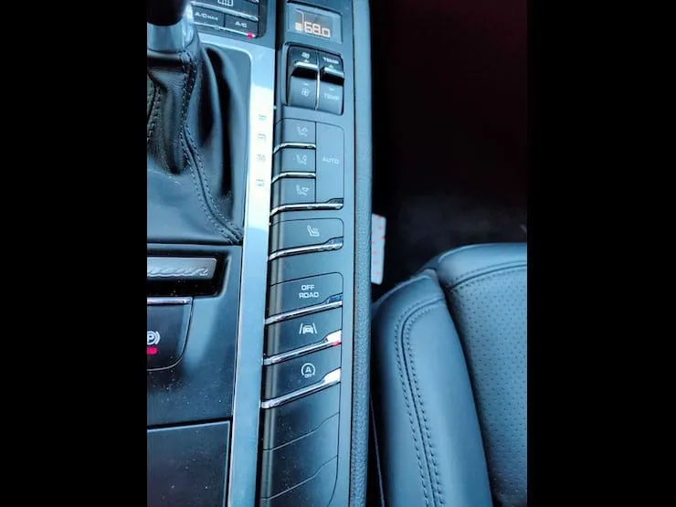 2017 Porsche Macan Lite Package 白 車道偏移警示 + 14向記憶座椅套件 - 14