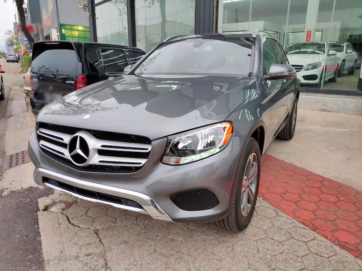 2016 Benz(賓士) X253 GLC300 4MATIC 科技灰 + 黑梣木飾板 - 2