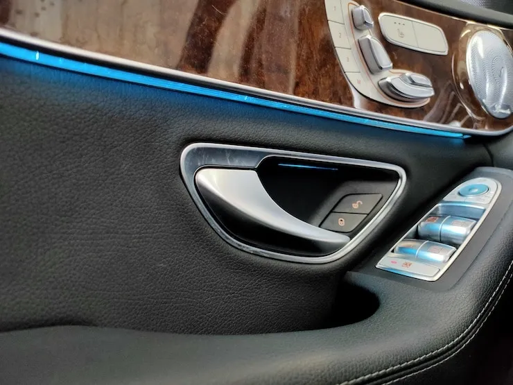 2017 Benz 賓士 W205 C300 白 電尾門+氣氛燈+柏林之音 - 7