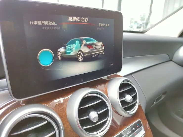 2017 Benz 賓士 W205 C300 白 電尾門+氣氛燈+柏林之音 - 9