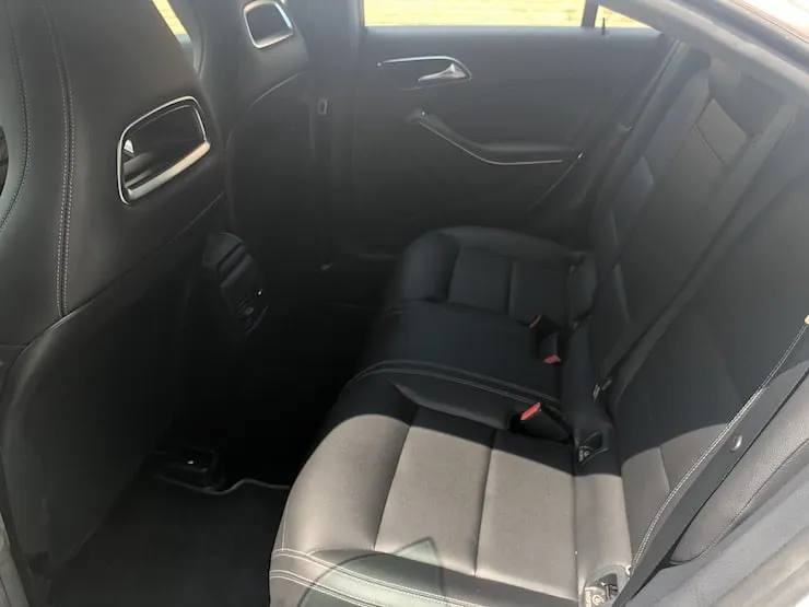 2018 Benz(賓士) C117 CLA250 4MATIC 白 AMG車身造型+12色氣氛燈+CarPlay - 11