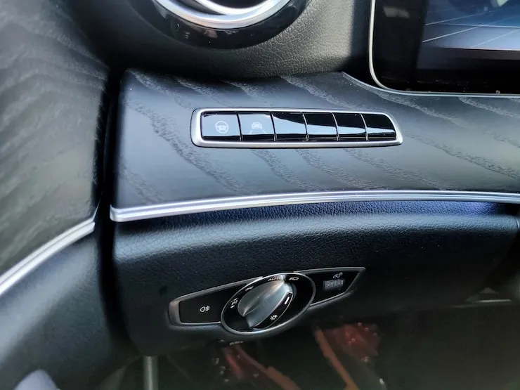 2019 Benz (賓士) W213 E300 AMG Line 黑 23P 360°環景 新款方向盤 - 13