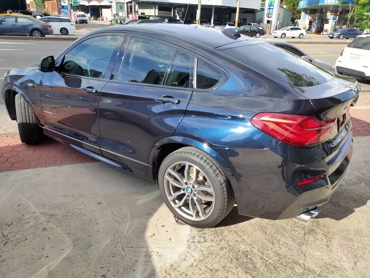 2016 BMW F26 X4 28i M-SPORT套件 抬頭顯示器 碳黑金屬色 - 4