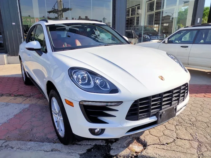 2017 Porsche Macan Lite Package 紅皮椅 + 動態轉向頭燈 + 盲點警示 + BOSE音響 白色 - 2