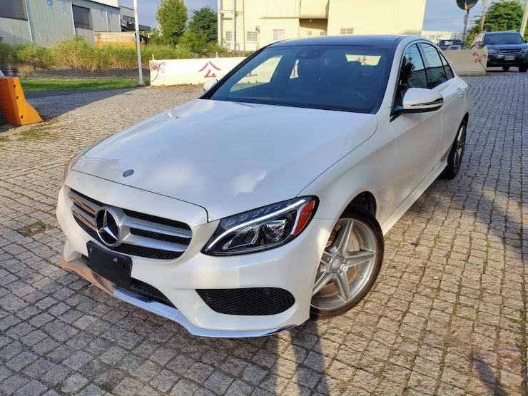 2016 Benz W205 C300 AMG 珍珠白 柏林之音 低里程