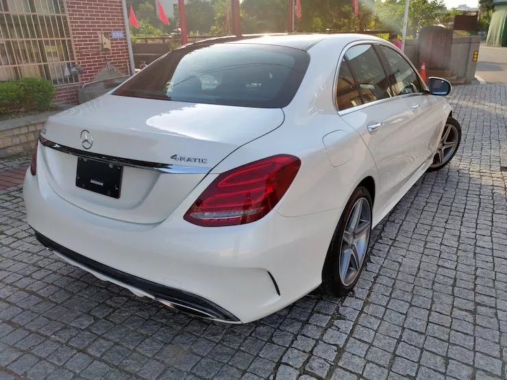 2016 Benz W205 C300 AMG 珍珠白 柏林之音 低里程 - 3