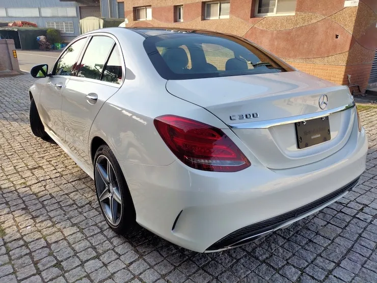 2016 Benz W205 C300 AMG 珍珠白 柏林之音 低里程 - 4