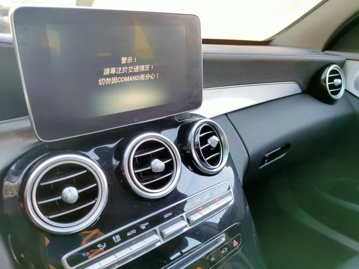 2016 Benz W205 C300 AMG 珍珠白 柏林之音 低里程 - 10