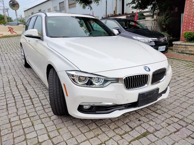 2016 BMW F31 3 28i Wagon XDrive Touring 旅行車 全景天窗 雪山白 - 2