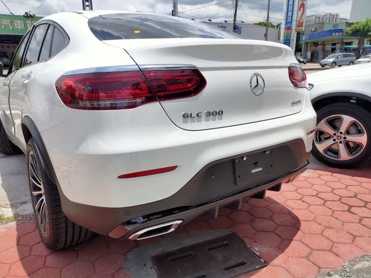 2020 Benz (賓士) C253 GLC300 Coupe AMG 小改款 EQBoost 外匯全新車 - 2