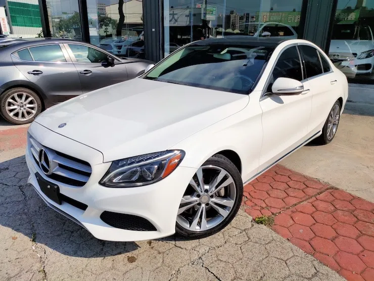 2016 Benz 賓士 W205 C300 超低價 柏林之音 + 黑梣木 - 2