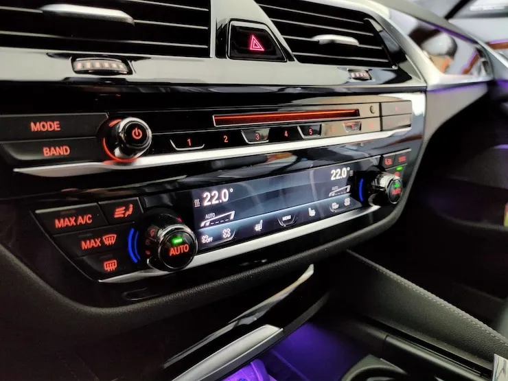 2017 BMW G30 5 30i M Sport XDrive 電吸門 H/K音響 HUD - 10